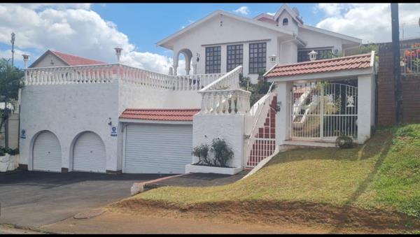 6 Bedroom House