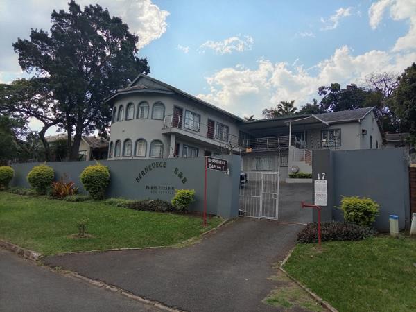 10 Bedroom House