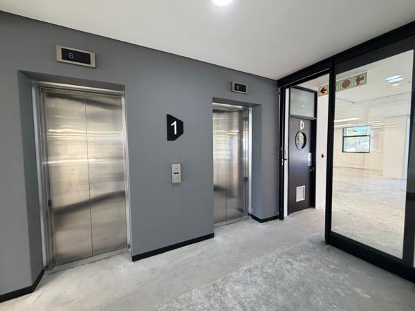 1 611 m² Commercial space