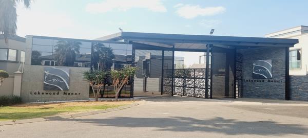 540 m² Land