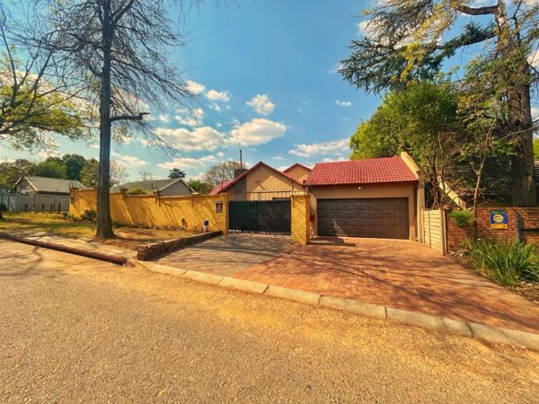 6 Bedroom House