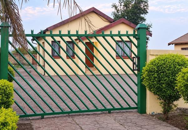 2 Bedroom House