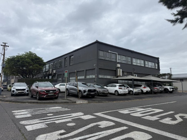 2 366 m² Industrial space