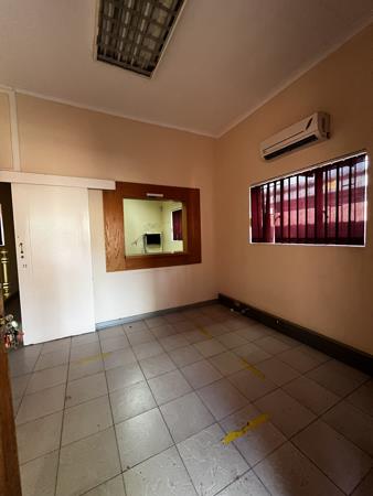 118.9 m² Commercial space
