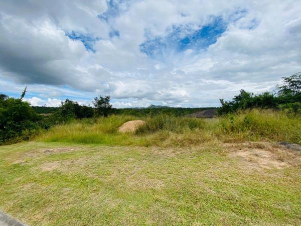 700 m² Land