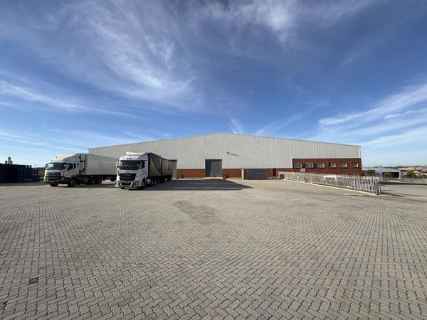 5 700 m² Industrial space