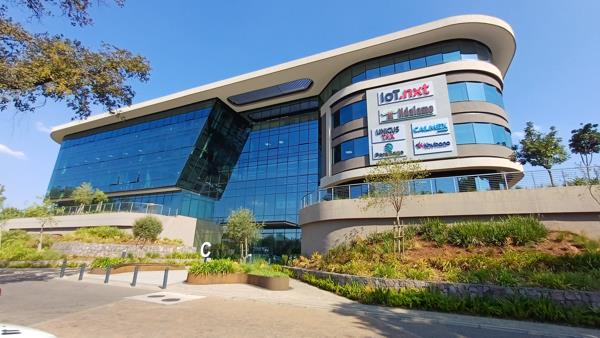 1 931 m² Commercial space