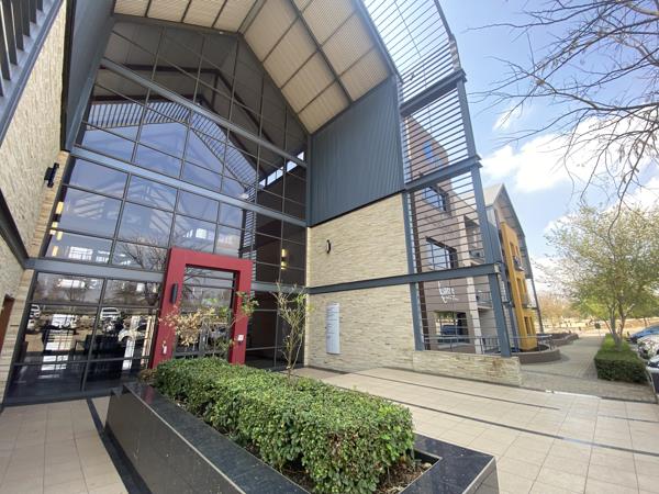 216 m² Commercial space
