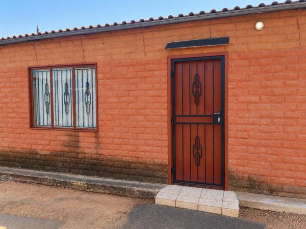 2 Bedroom House