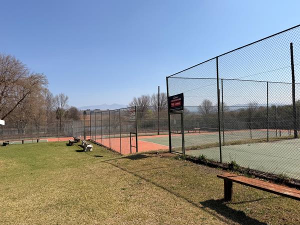 4 047 m² Land