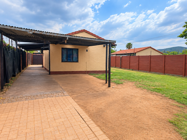 6 Bedroom House