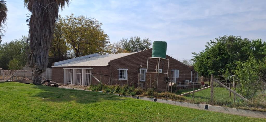 9 700 m² Smallholding