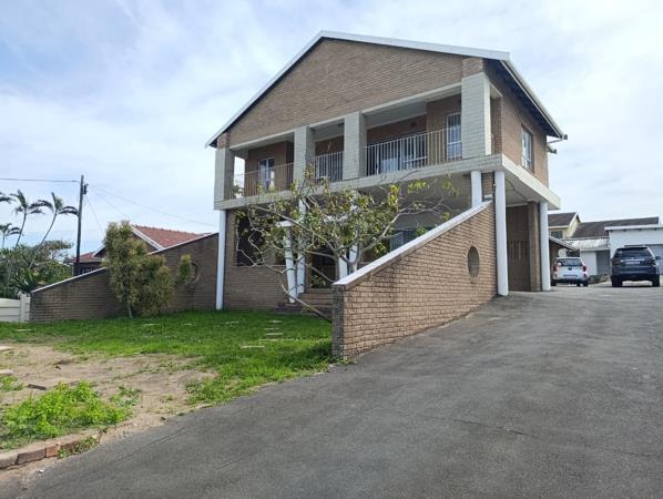 9 Bedroom House