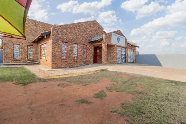 12 Bedroom House
