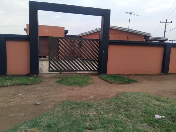 2 Bedroom House