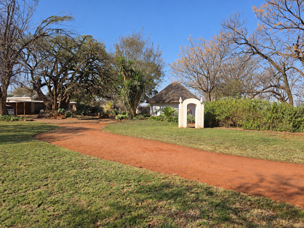 12.8 ha Farm