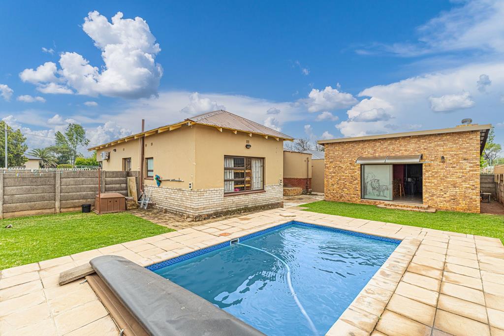 4 Bedroom House