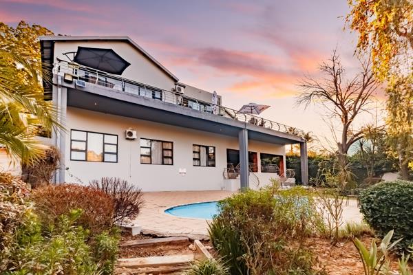 6 Bedroom House