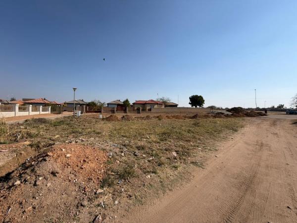 446 m² Land
