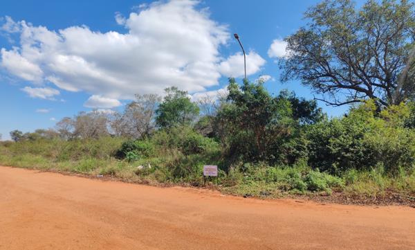 1 221 m² Land