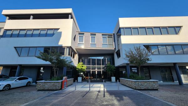 349 m² Office Space