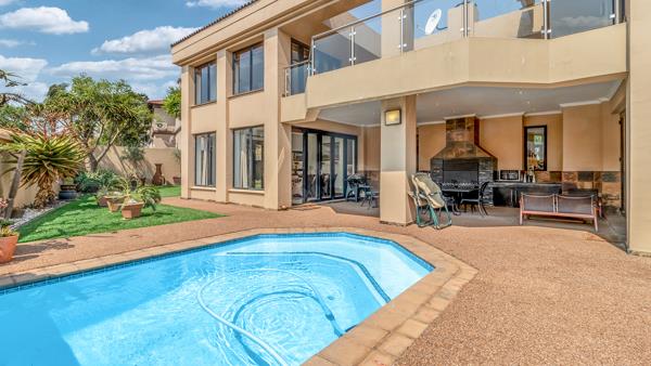 5 Bedroom House