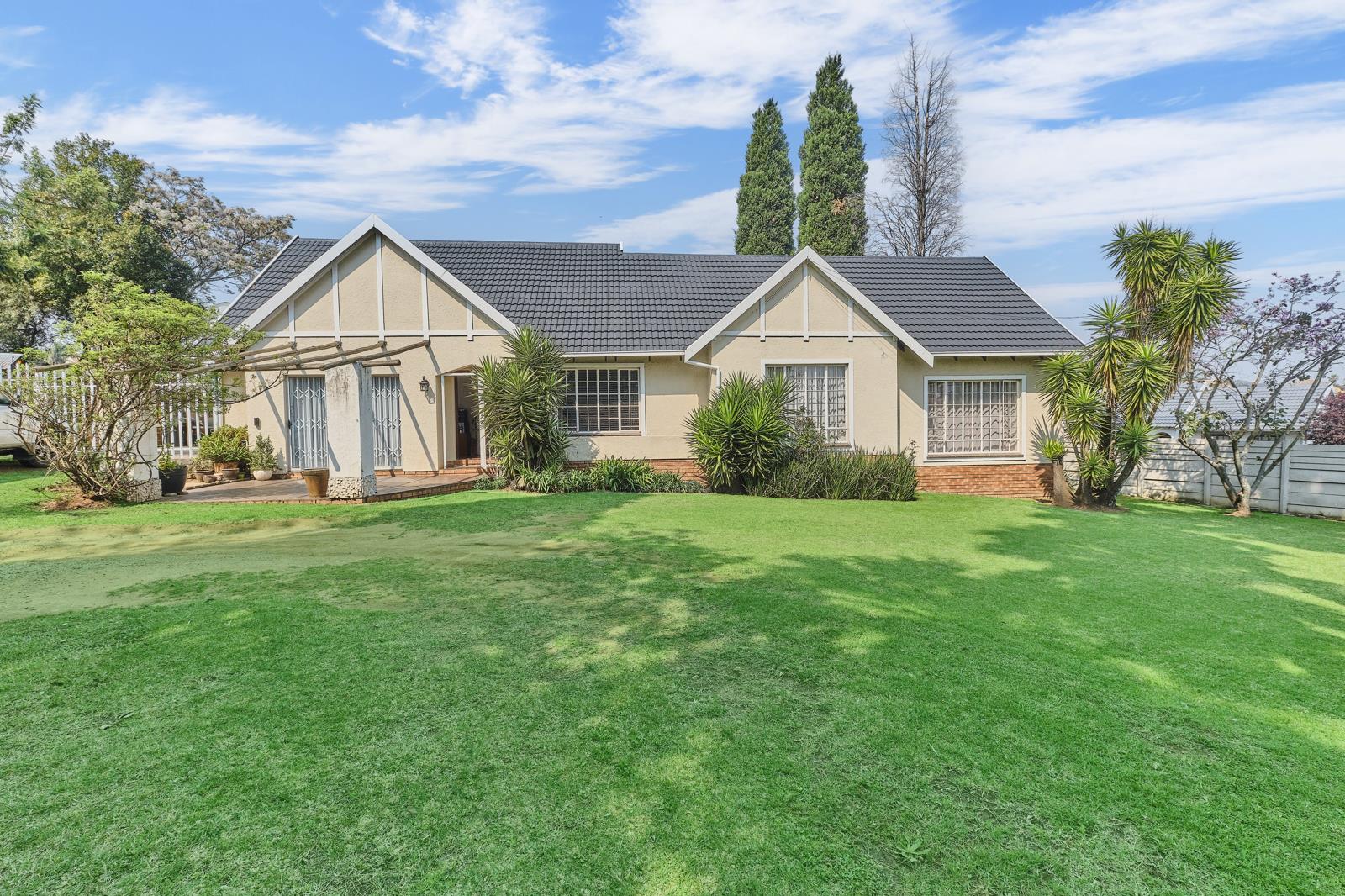 4 Bedroom House in Strubens Valley