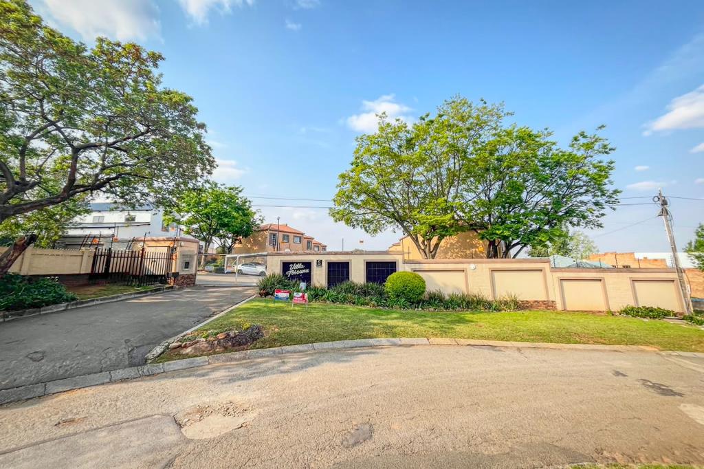 2 Bedroom Townhouse