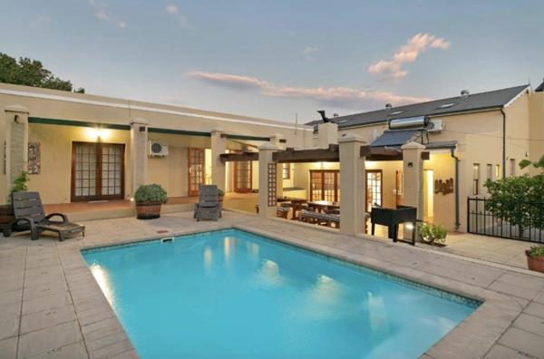 7 Bedroom House