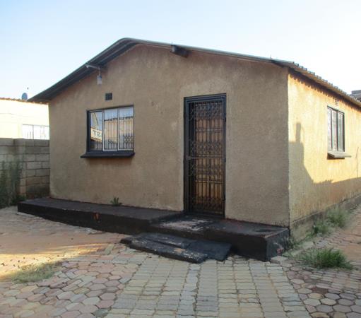 1 Bedroom House
