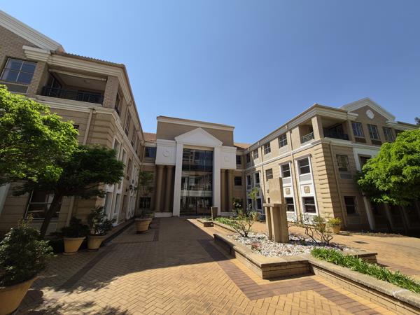 974 m² Commercial space