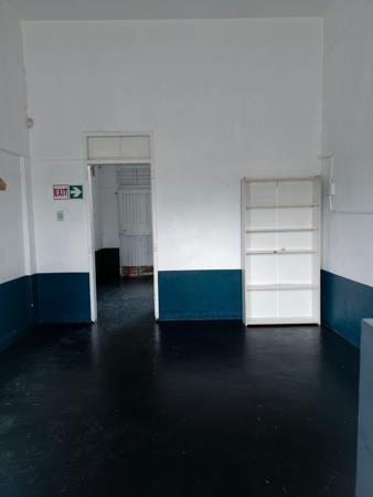 40 m² Retail Space