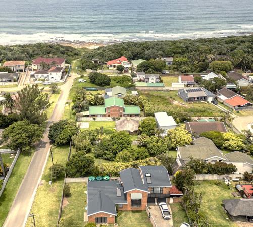 694 m² Land