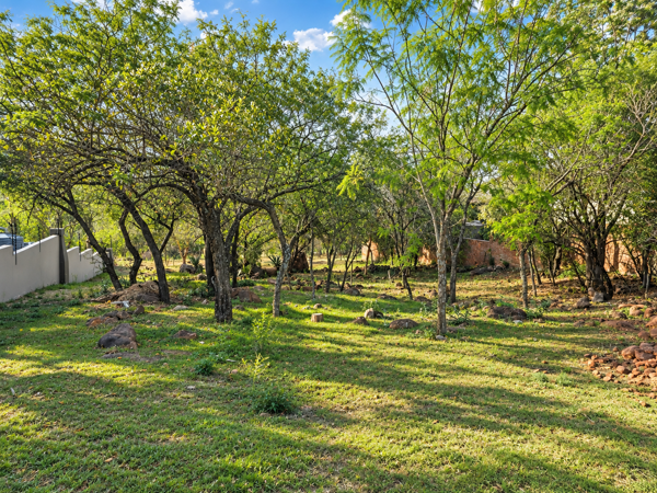 945 m² Land