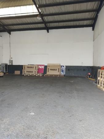 306 m² Industrial space