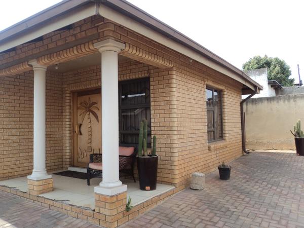 2 Bedroom House