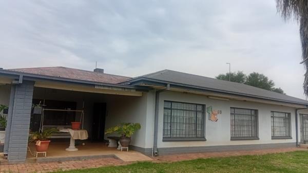 5 Bedroom House