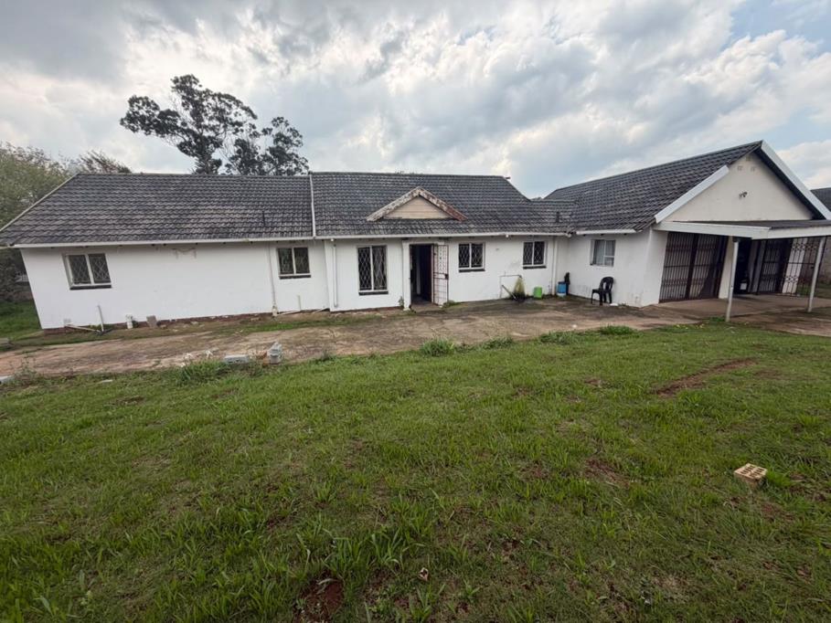 8 Bedroom House
