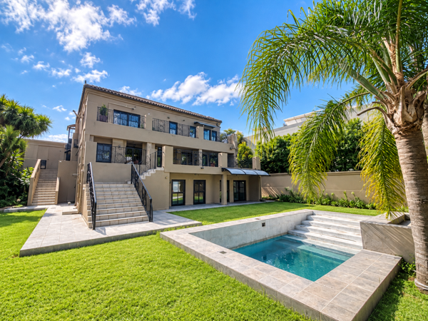 5 Bedroom House