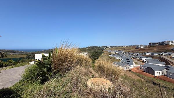 1 672 m² Land