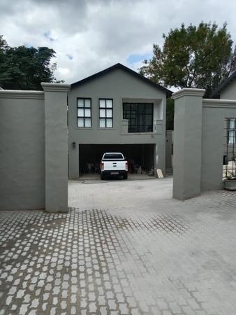 1 Bedroom Garden Cottage