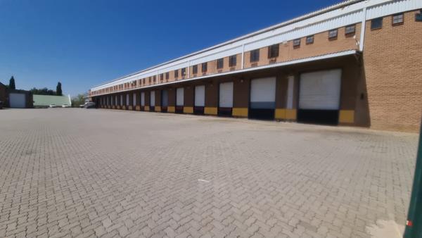 7 988 m² Industrial space