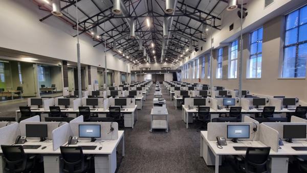1 896 m² Office Space