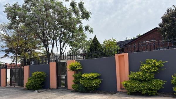 7 Bedroom House
