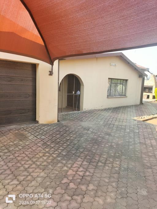 7 Bedroom House