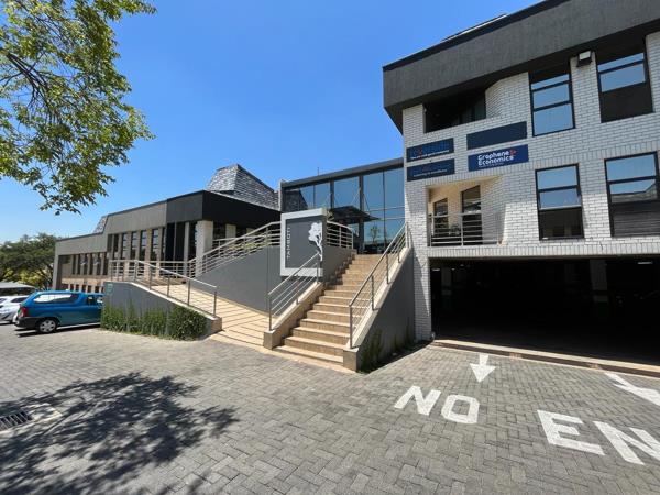163 m² Commercial space