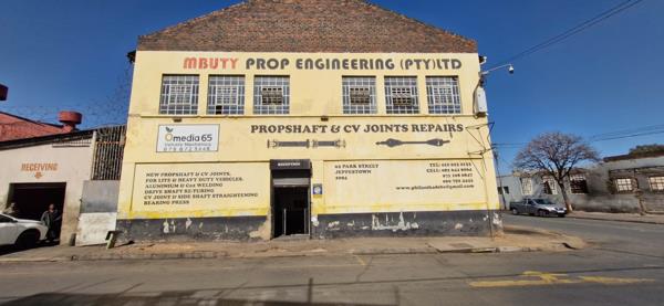 570 m² Industrial space