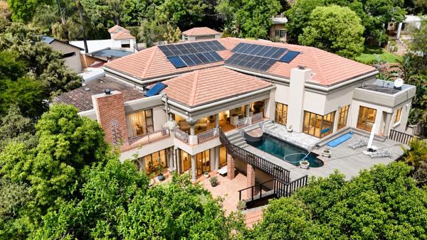 6 Bedroom House