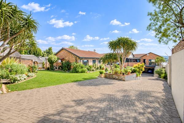 8 Bedroom House