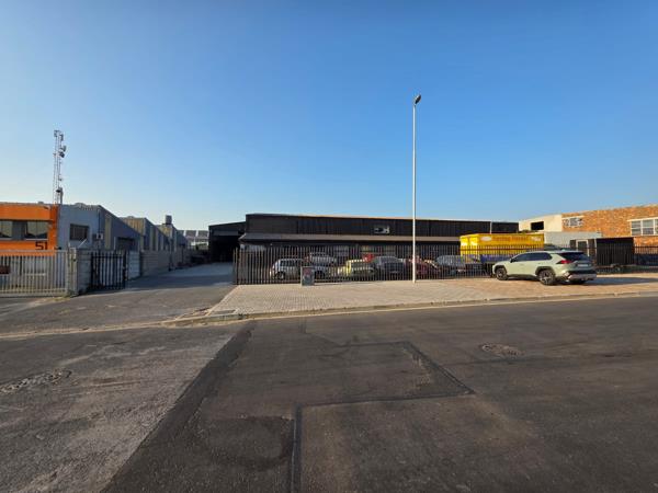 1 600 m² Industrial space